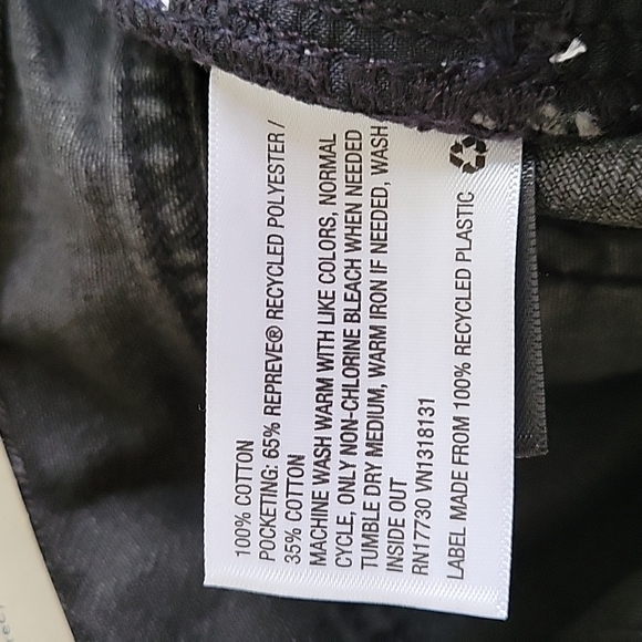 Universal Thread High Rise Straight Leg Jeans. NEW!! Never worn. - Picture 8 of 8